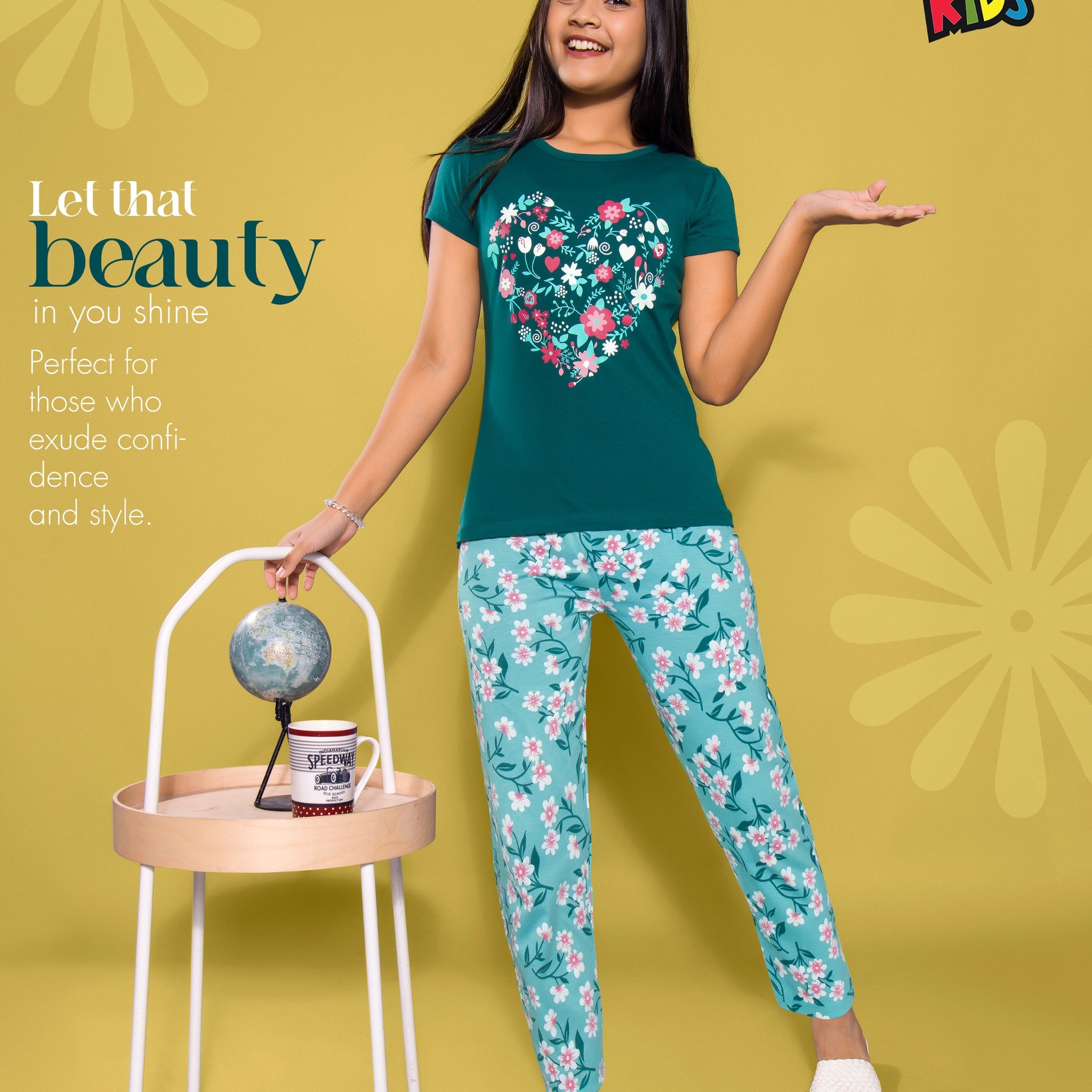 DARK GREEN PRINTED TSHIRT PANT SET