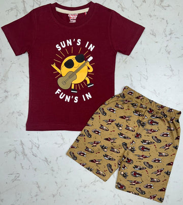 maroon tshirts shorts set