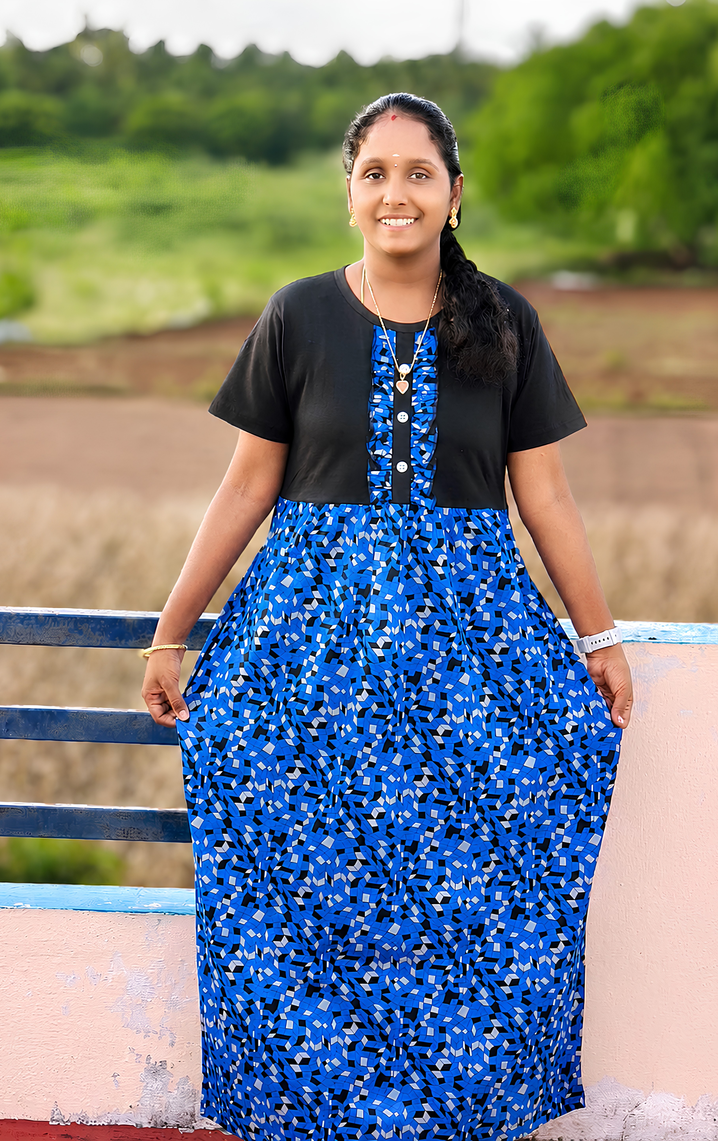 Black with Blue  print Button Non feeding maxi 🥰🤗