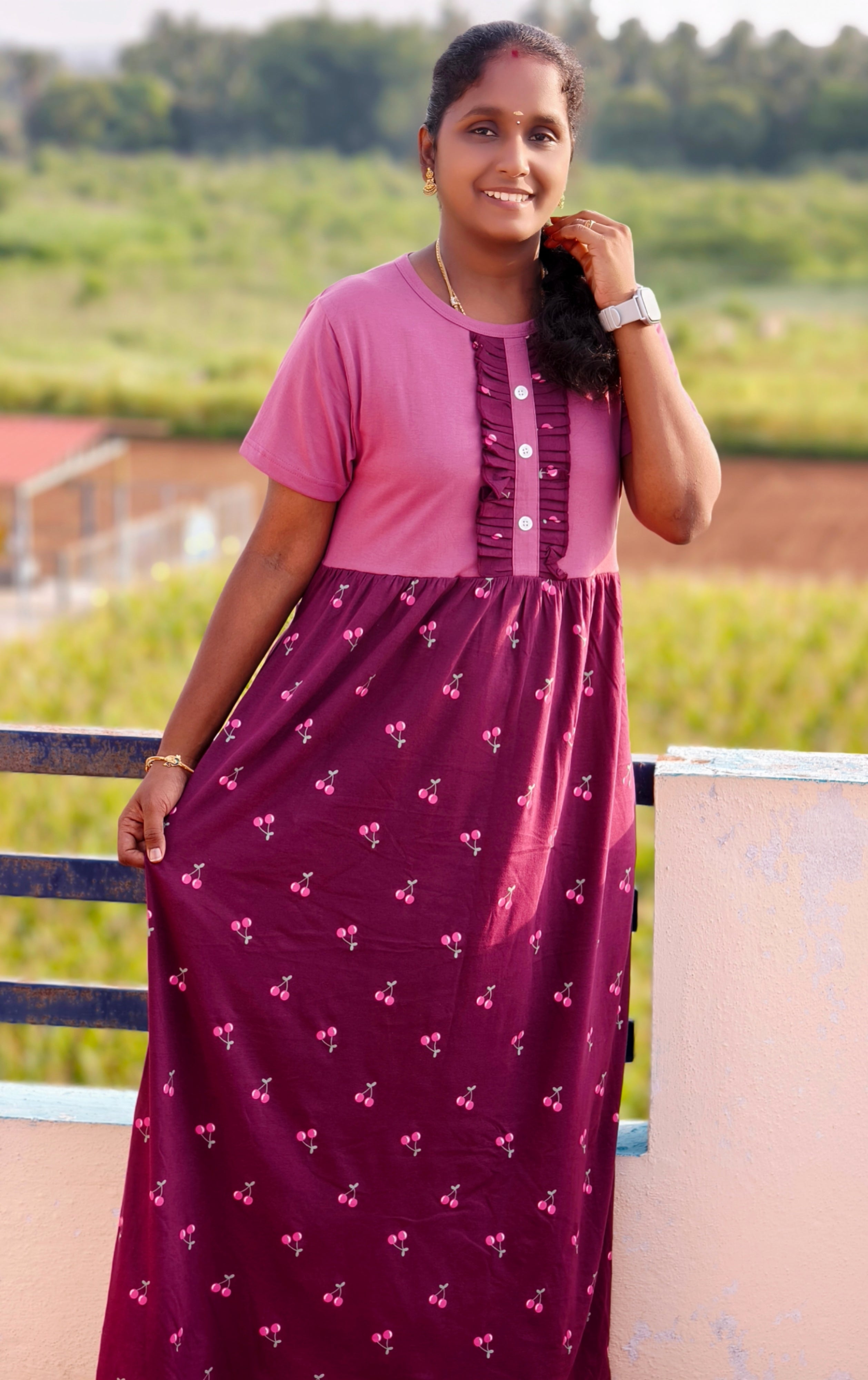 Burgundy flower 🌺 Non feeding maxi 🥰🤗